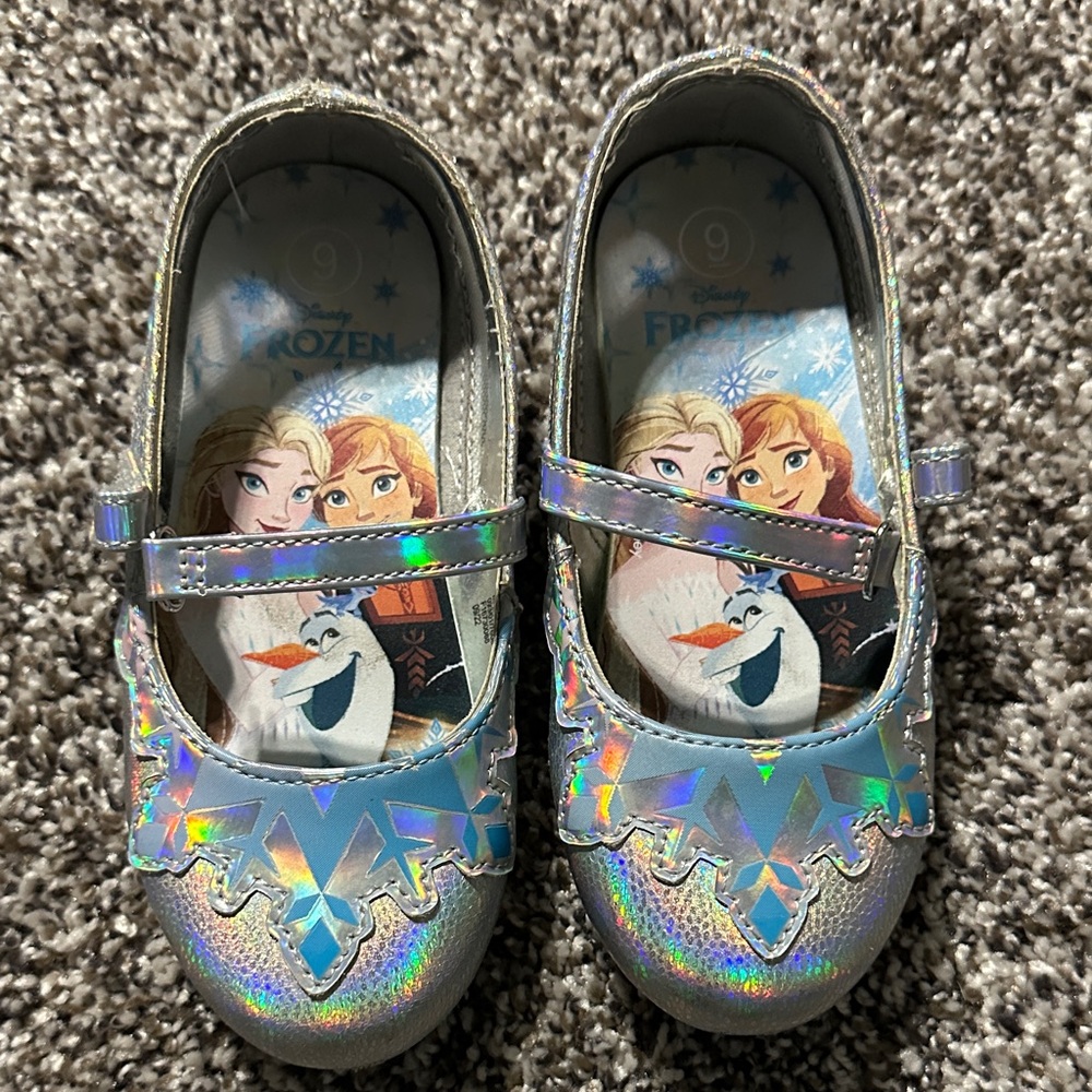 Disney Frozen Holographic Silver Kids Dress Shoes